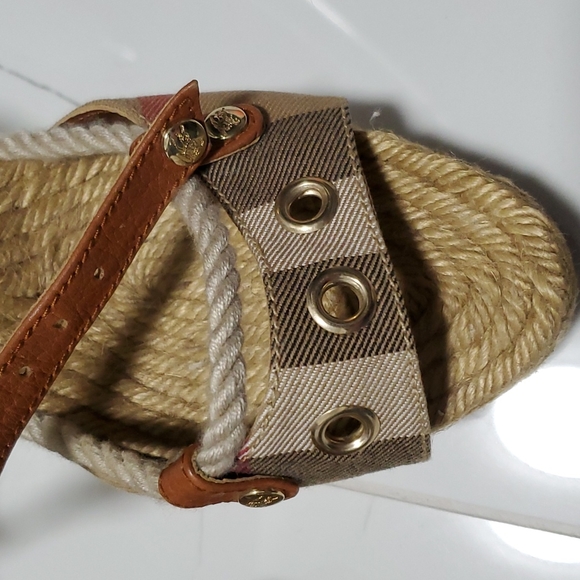 Burberry Women's Summed Wedge Sandals - Picture 3 of 9